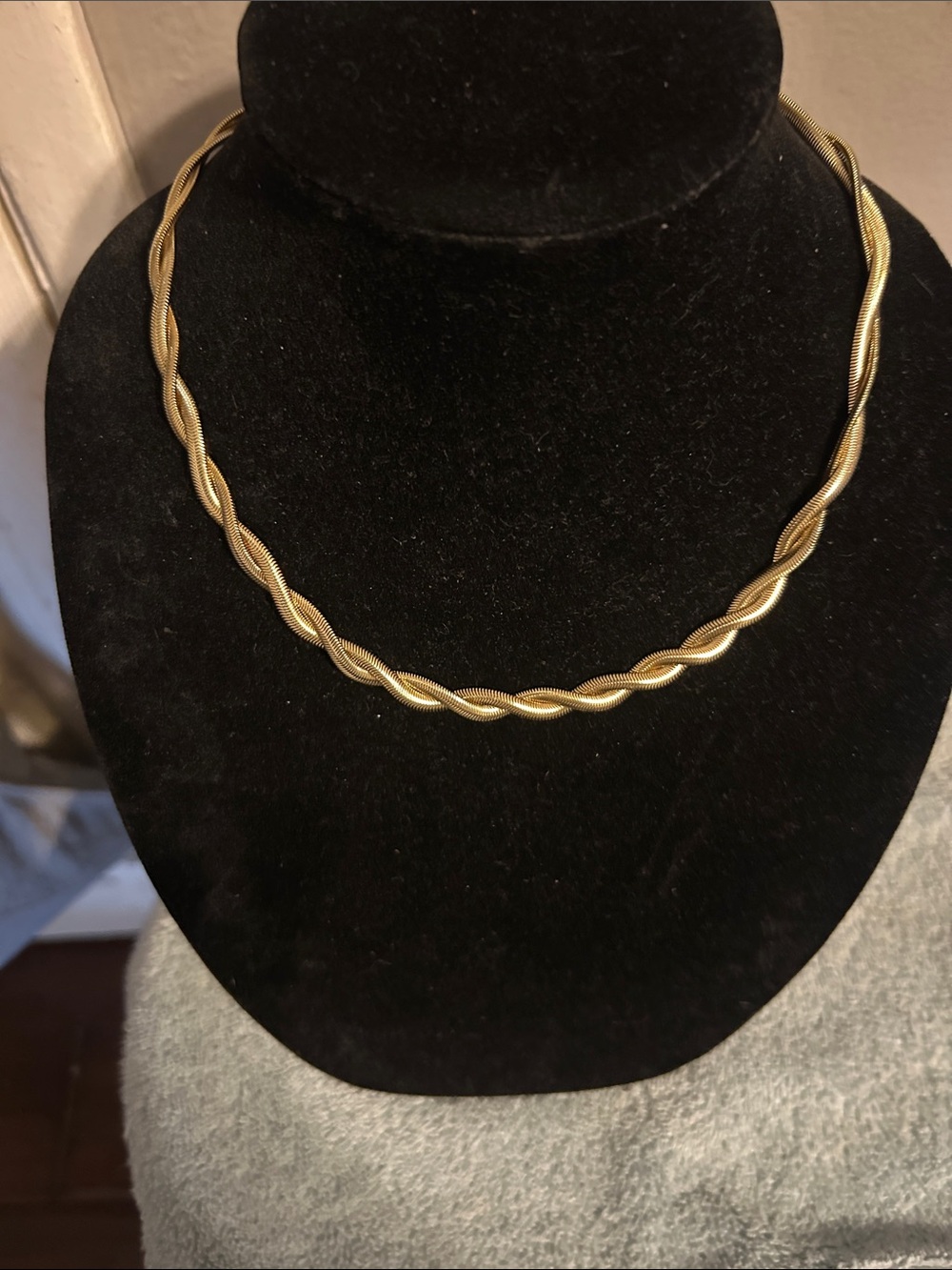 Plunder Gold Twisted Rope Choker Necklace